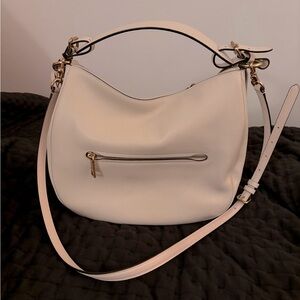 Never used new Coach shoulder bag! Perfect everyday bag